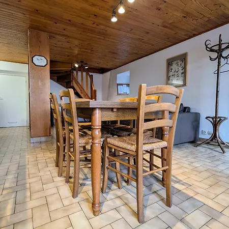 Familial En Haute-loire Avec Terrain Clos, A Proximite De L'ardeche Et Des Stations De - Fr-1-582-236 *