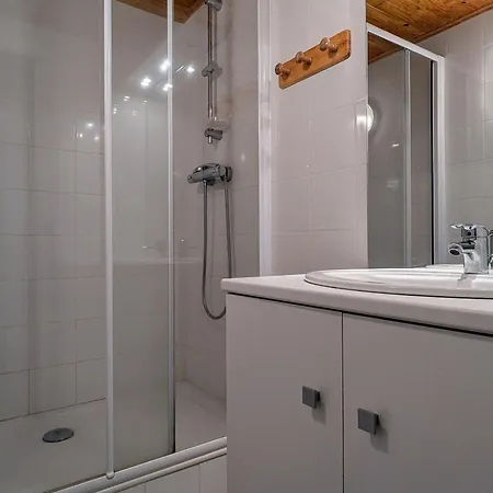 Familial En Haute-loire Avec Terrain Clos, A Proximite De L'ardeche Et Des Stations De - Fr-1-582-236 Freycenet-la-Tour