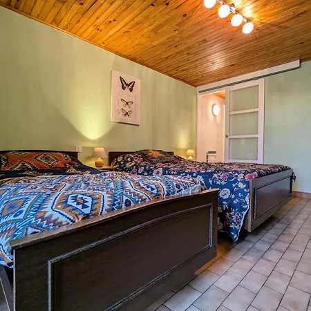 בית נופש Familial En Haute-loire Avec Terrain Clos, A Proximite De L'ardeche Et Des Stations De - Fr-1-582-236